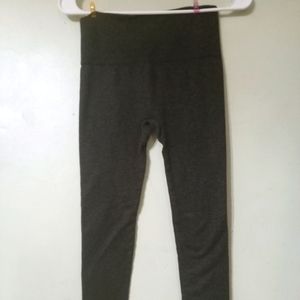 WOMEN'S LEGGINGS. SIZE S/M